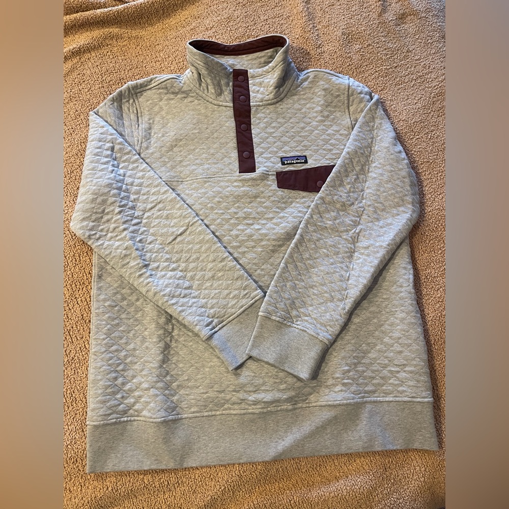 Patagonia women's Synchilla size large. Like new